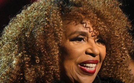 Morre Roberta Flack, voz de “Killing Me Softly”, aos 88 anos