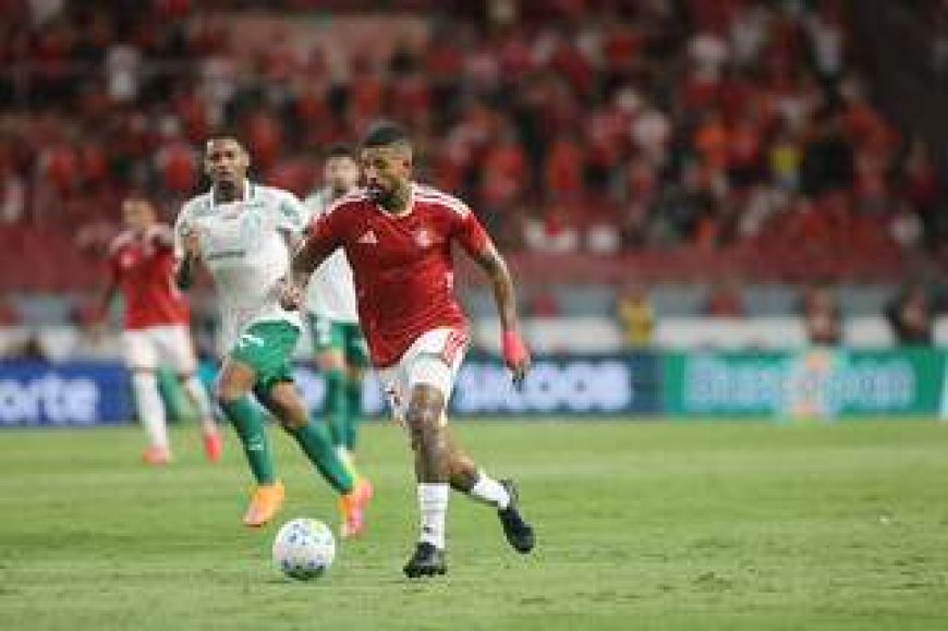 Palmeiras bate Internacional no Beira-Rio e assume a liderança do Brasileirão