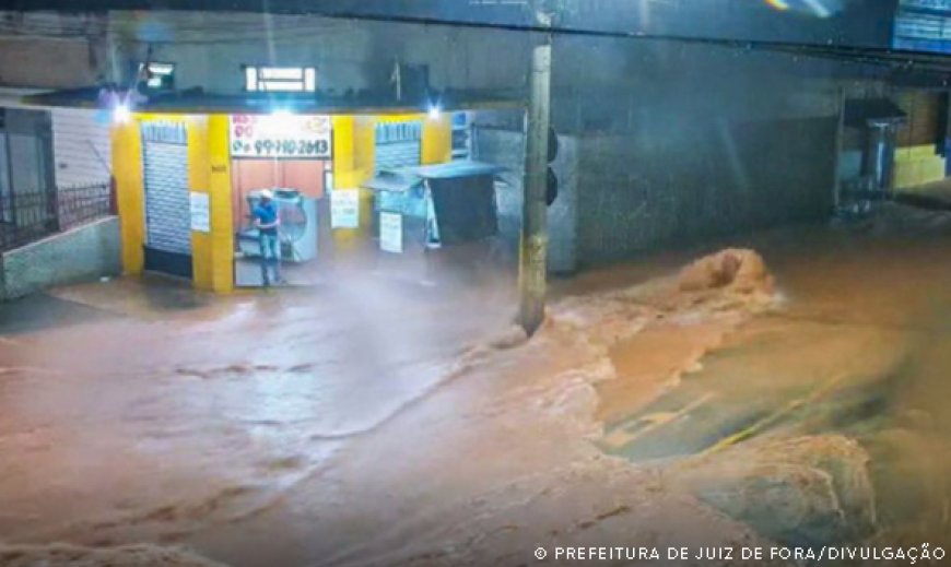 Sobe para 22 total de mortos por chuvas em Juiz de Fora e Ubá