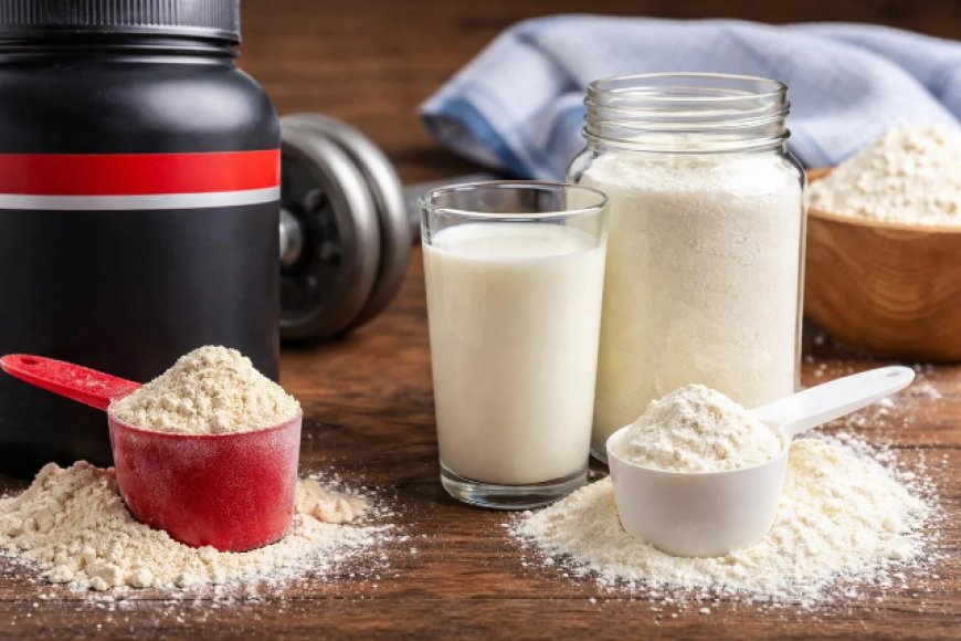 Nutricionista explica se trocar o whey caro por leite em pó é uma boa