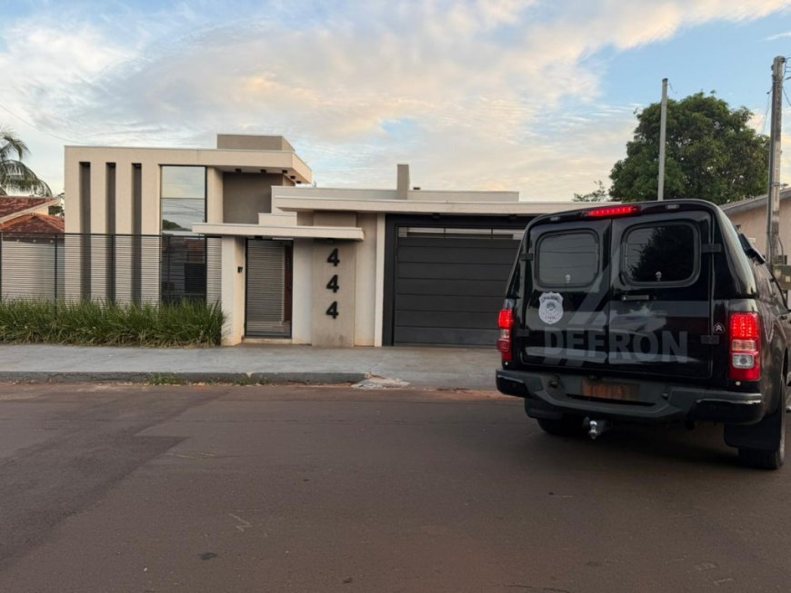 Operação na fronteira mira sequestro e sumiço de homem; polícia cumpre mandados e prende mulher armada