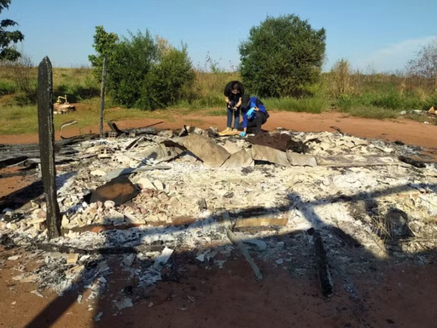 Homem usa desodorante aerossol com isqueiro para atear fogo em casa com ex-companheira dentro