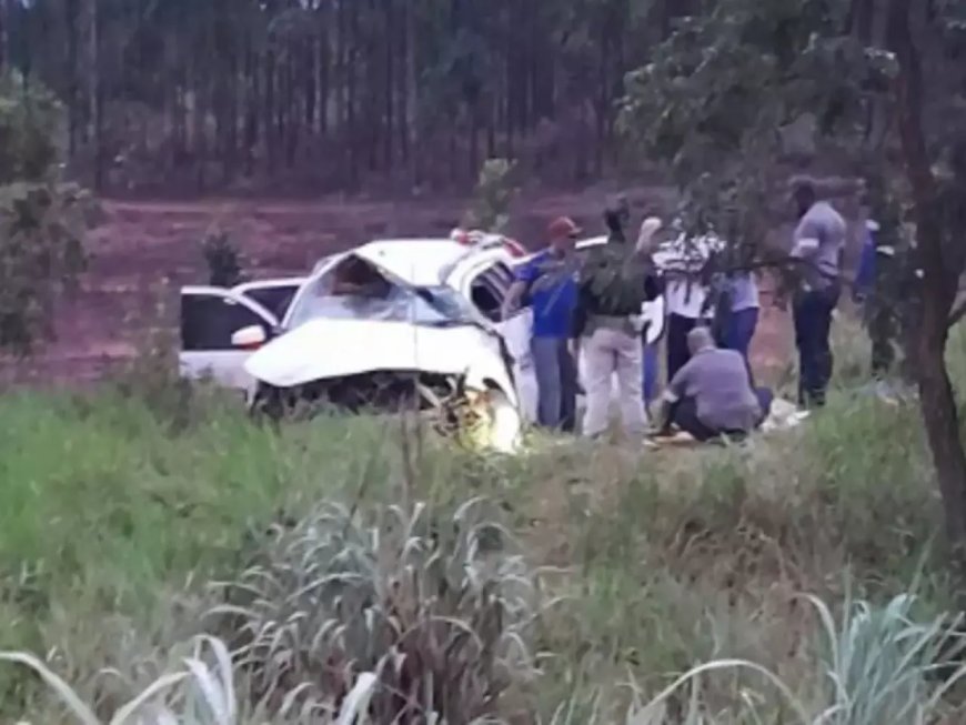 Acidente com carro da Secretaria de Saúde deixa uma pessoa morta em Água Clara