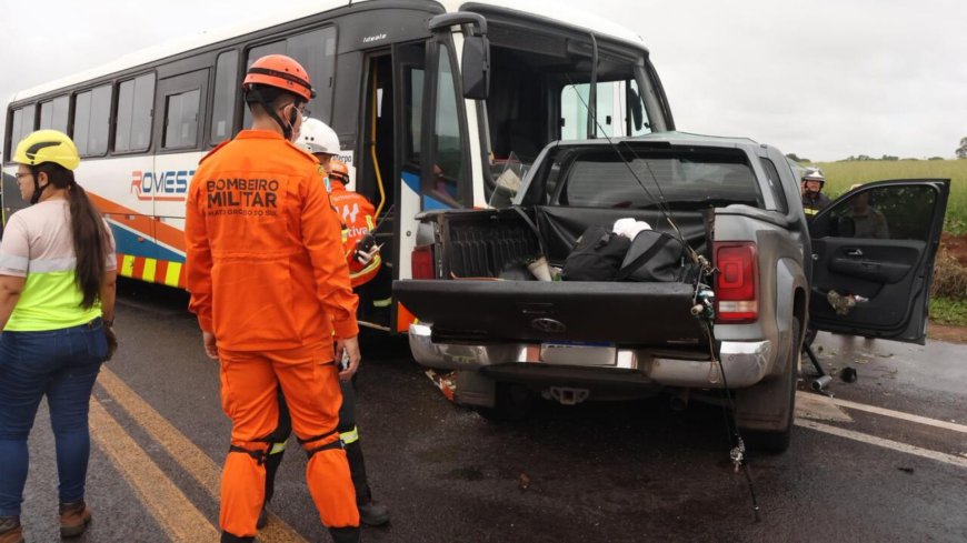 Motorista que ia pescar em Corumbá morre em acidente com ônibus na MS-040