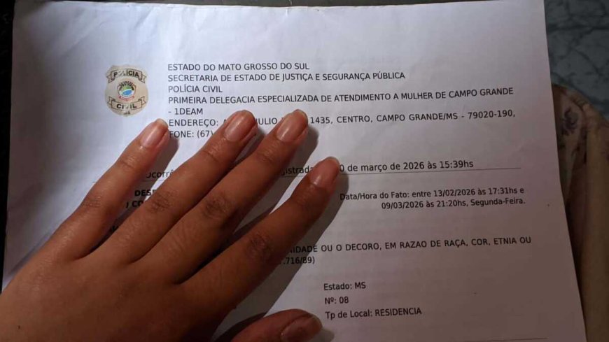Trancista é vítima de injúria racial e denuncia cliente por ameaça de morte