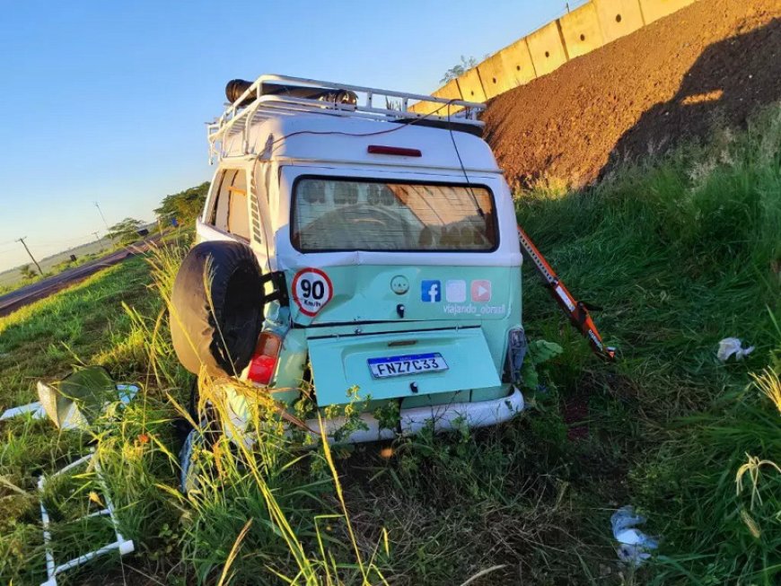Acidente na BR-163: Casal morre após colisão entre kombi e carreta