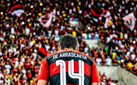 Flamengo Aposenta Camisa 14 em Homenagem ao Ídolo Oscar