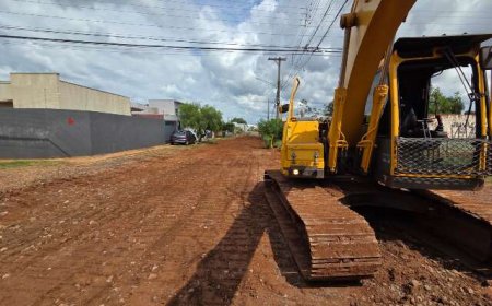 Moradores Fazem Vaquinha para Reparar Rua Esburacada