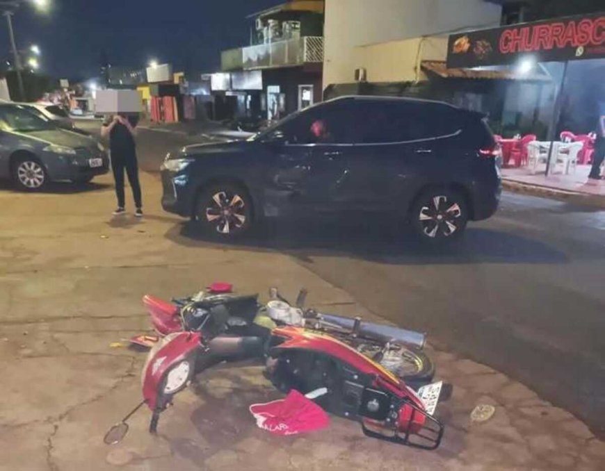Idoso de 68 anos fica ferido em colisão lateral entre motocicleta e carro em Amambai