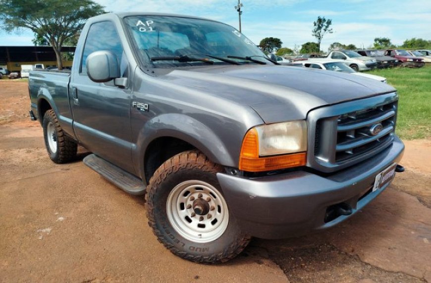 Leilão de Veículos: Picape FORD F250 à Venda por Preço Atraente
