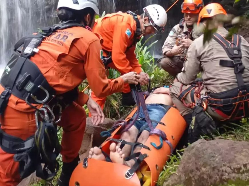 Jovem Fratura Perna em Salto Errado em Cachoeira e É Resgatado por Bombeiros