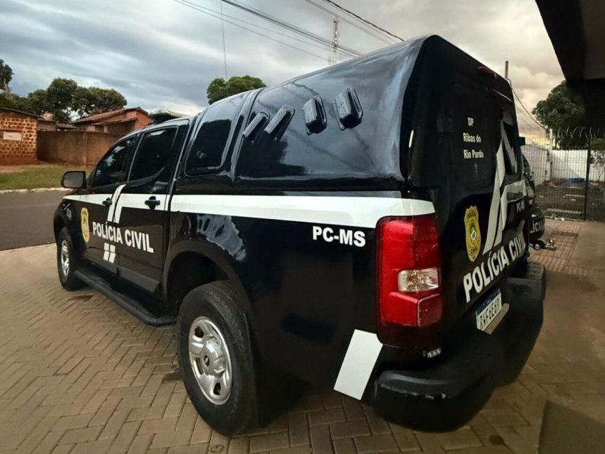 Mulher presa em flagrante com drogas e munições em Ribas do Rio Pardo