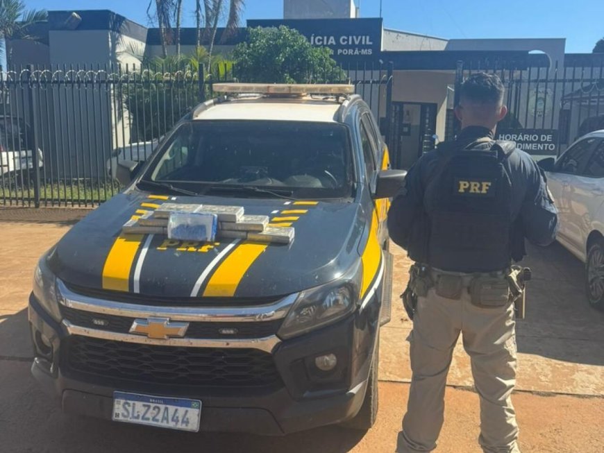 Casal é preso levando 11 quilos de cocaína em moto