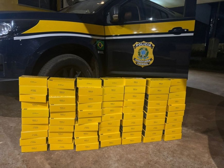 Micro-ônibus é parado pela polícia com carga de celulares sem documentação em MS