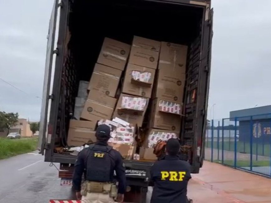 Caminhão de mudança escondia 50 mil maços de cigarros contrabandeados