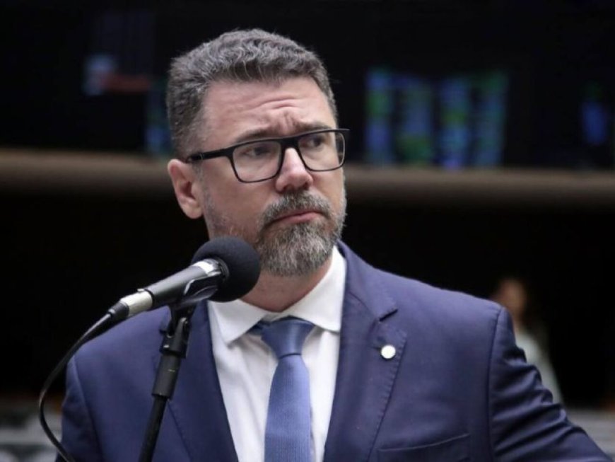 Relator Recomenda Suspensão de Dois Meses para Três Deputados Federais