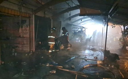Incêndio suspeito destrói lojas na fronteira e levanta hipótese de ação criminosa