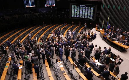 Congresso Derruba Veto de Lula e Mantém PL da Dosimetria