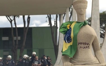Moraes rejeita revisar pena de Débora do Batom, condenada pelo 8/1