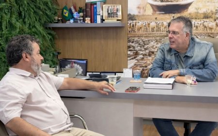 Empresário Carlos Bernardo discute projetos para a fronteira com prefeito Eduardo Campos