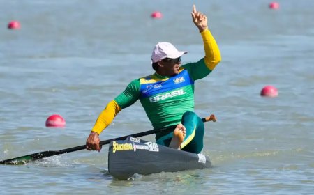 Isaquias Queiroz conquista prata na Copa do Mundo de Canoagem