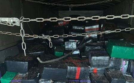 Carreta carregada com mais de 10 toneladas de maconha é apreendida no Paraná