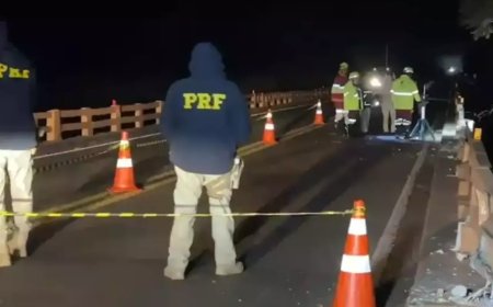 Motorista tomba caminhão caçamba em ponte do Rio Vacaria