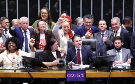 Câmara aprova, em dois turnos, PEC pelo fim da escala 6x1