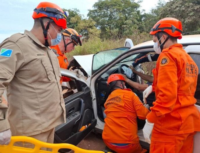 Idoso morre em acidente envolvendo veículo da Saúde de Aquidauana na MS-345