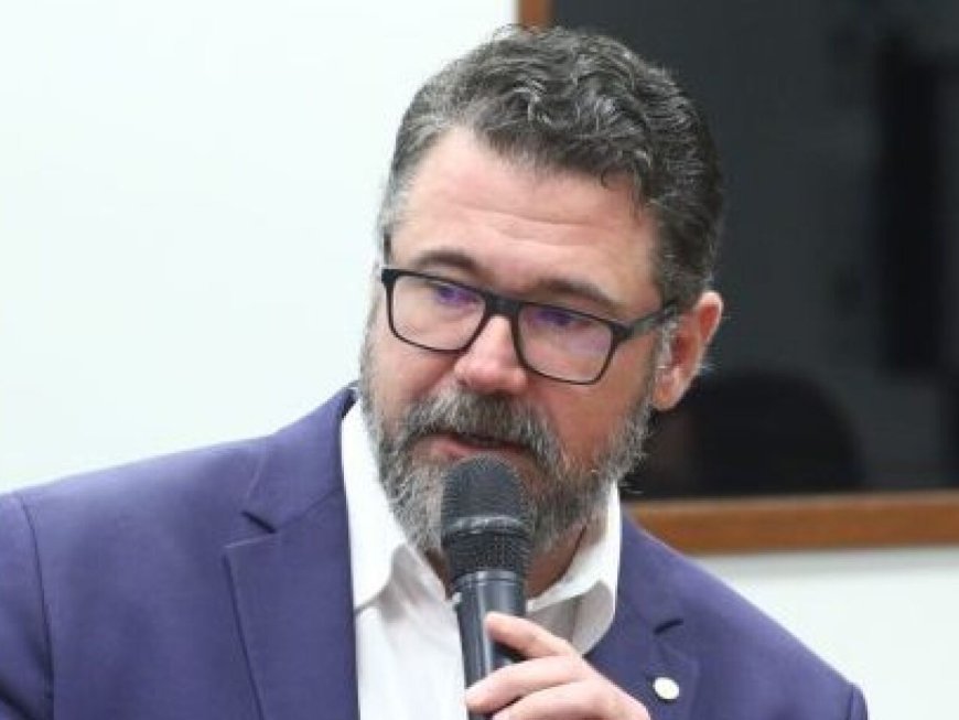 Câmara dos Deputados aprova suspensão de Pollon e outros dois deputados por dois meses