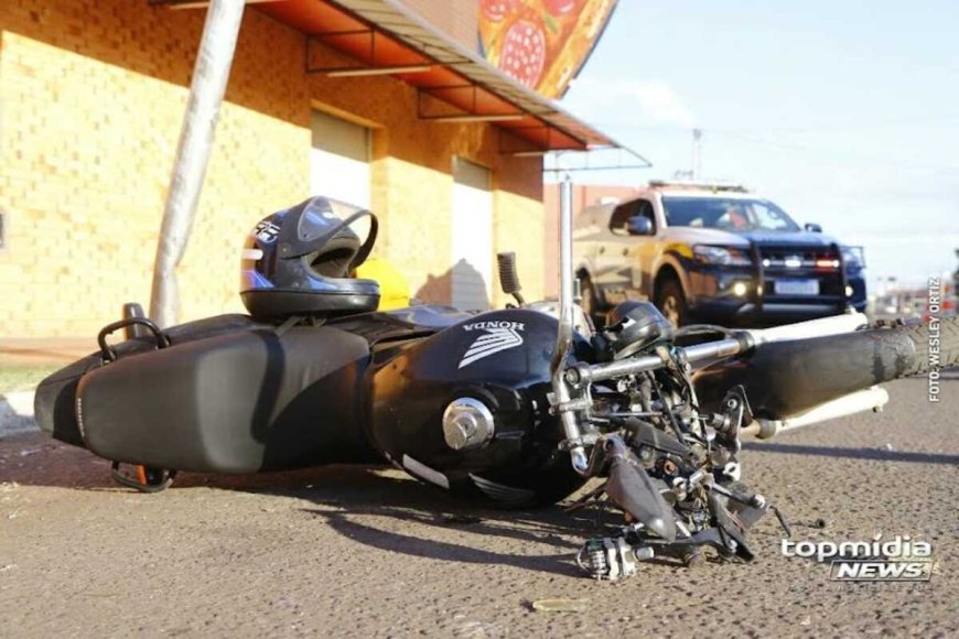 Motociclista sem CNH Causa Acidente em Cruzamento