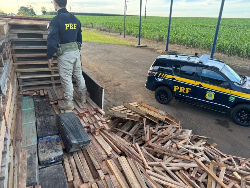 Carreta com Pallets Escondia Quase 1,2 Tonalda de Maconha