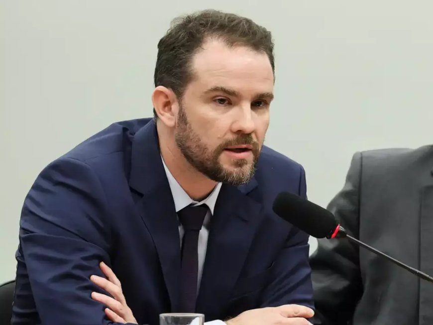 Ministro da Fazenda, Dario Durigan, viaja à França para participar de reuniões do G7