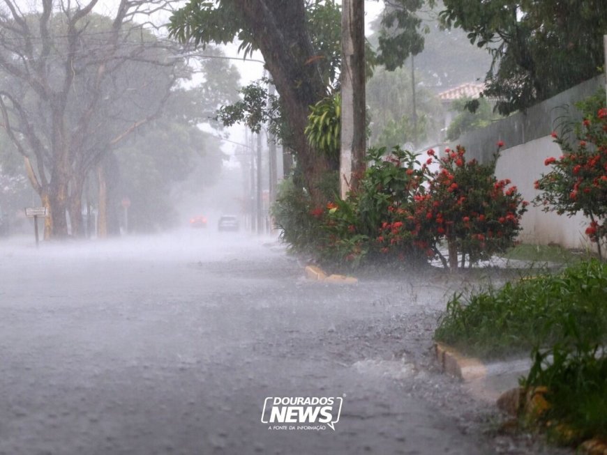 Maio Mais Chuvoso em 11 Anos: Dourados em Alerta de Tempestade