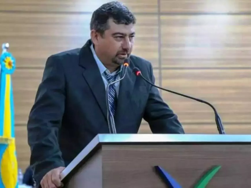 Ex-vereador é flagrado com arma e munições durante operação que investiga fraudes em contratos