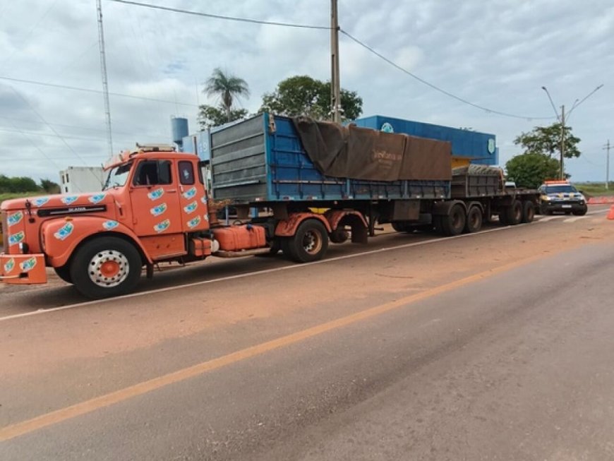 Motorista flagrado com 46 pneus contrabandeados na BR-262