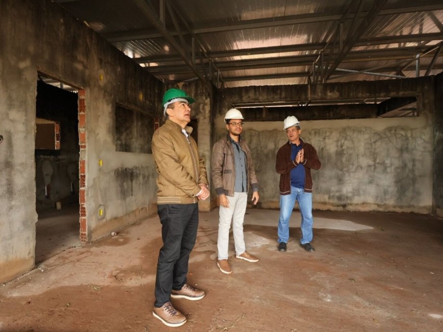 Marçal Filho destaca compromisso com a Educação ao vistoriar obras do Ceim Vila Erondina