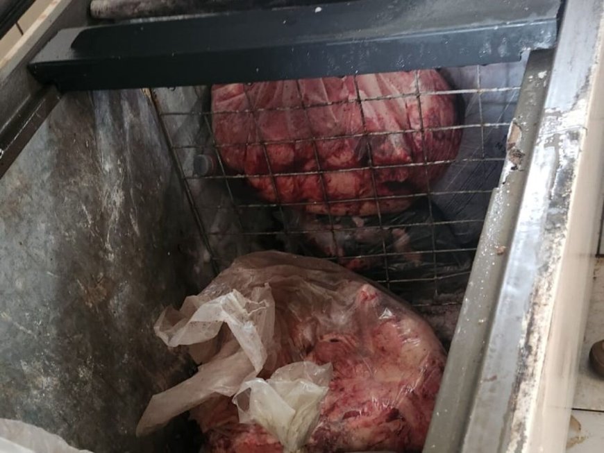 Batida policial apreende mais de 700kg de carne, banha e leite impróprios para consumo