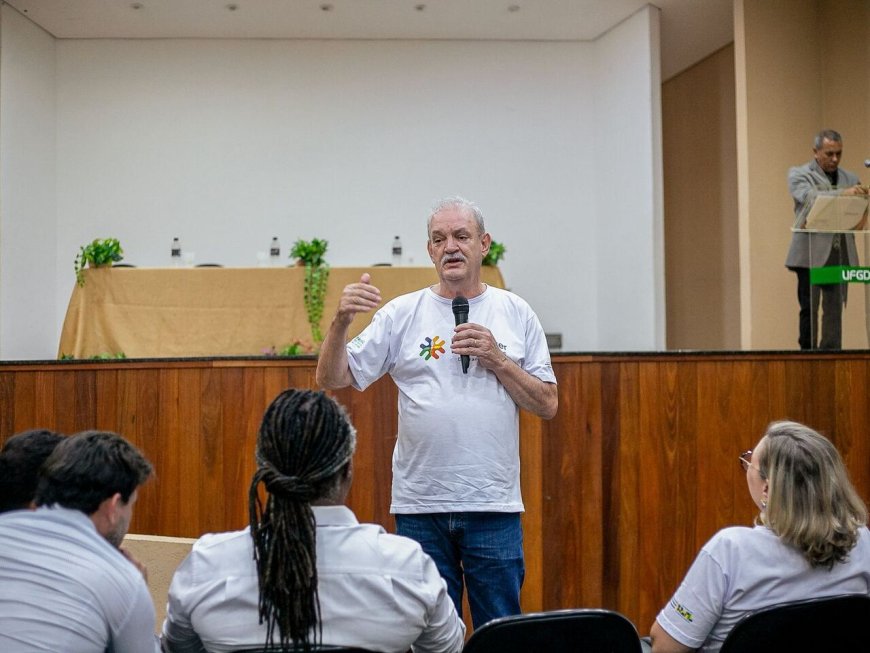 Geraldo Resende viabiliza kits escolares e materiais pedagógicos para Aral Moreira