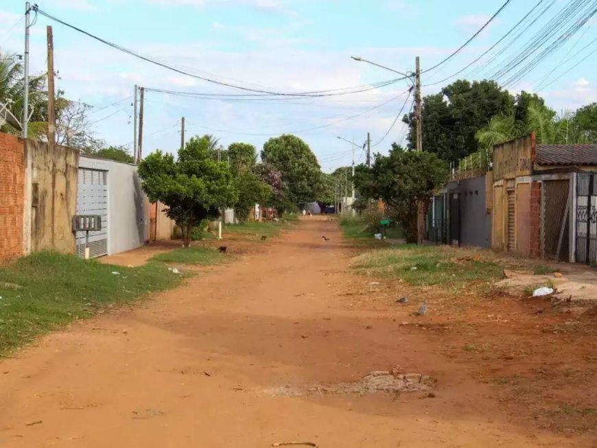 Jovem de 18 anos é atacada e estuprada por motociclista em Campo Grande