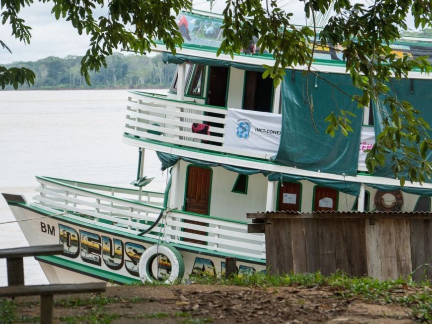 Expedição Barco Ciência, Saúde e Cidadania: Atendimento Médico e Educação para Ribeirinhos de Rondônia