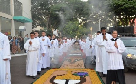 Corpus Christi em Dourados: Trio Elétrico e Tapetes para Celebrar a Fé