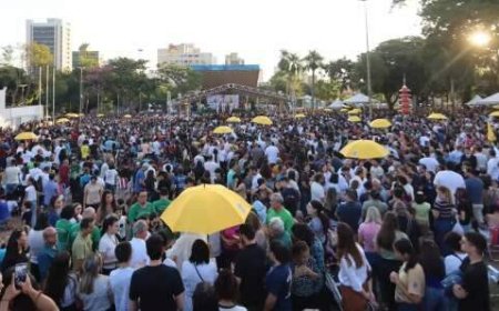 Missa de Corpus Christi reúne 30 mil pessoas em Campo Grande
