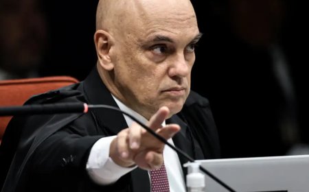 Moraes pede parecer da PGR sobre apreensão de arma de Bolsonaro