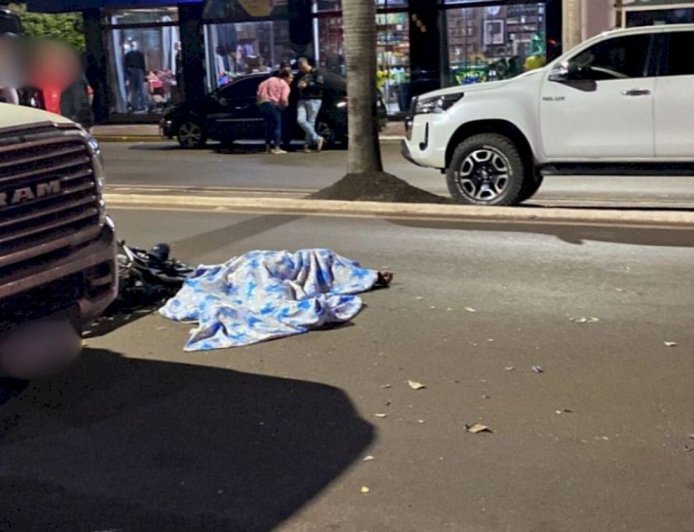 Homem morre após colidir moto contra caminhão em Deodápolis