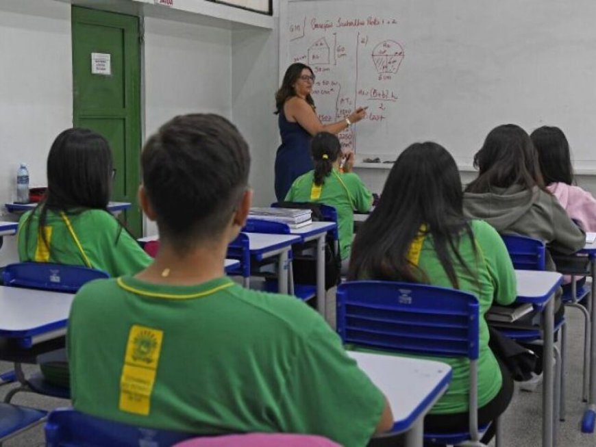 Instalação de câmeras em escolas da Rede Estadual é aprovada em primeira discussão