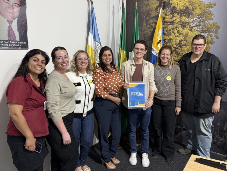 Comissão de Cultura da Câmara recebe minuta do Plano de Cultura e do Livro