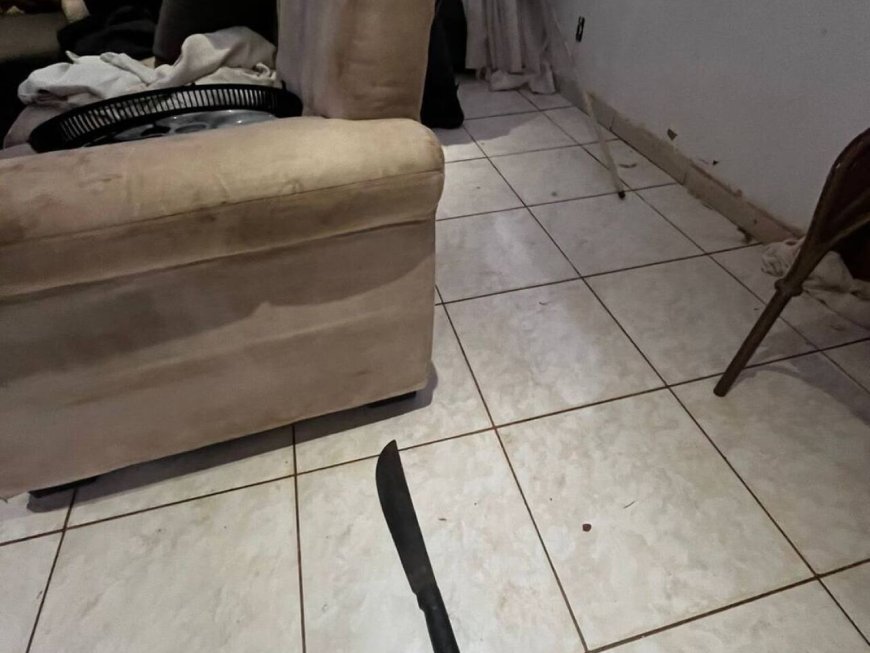 Homem é preso com espingarda, facão e martelo após ameaçar a mãe em Campo Grande
