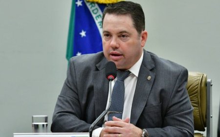 Deputado diz não ser intimidar após se tornar alvo de nova denúncia