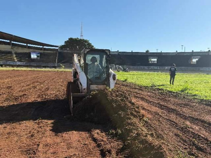 Troca do gramado do Morenão marca início de nova fase para reabertura